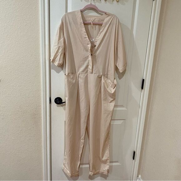 NWOT Free People Oversized Button Down Jumpsuit size XS - Picture 5 of 6